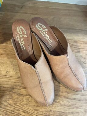 SBICCA vintage collections chic Beige/Tan Slip-On for Women sz 9